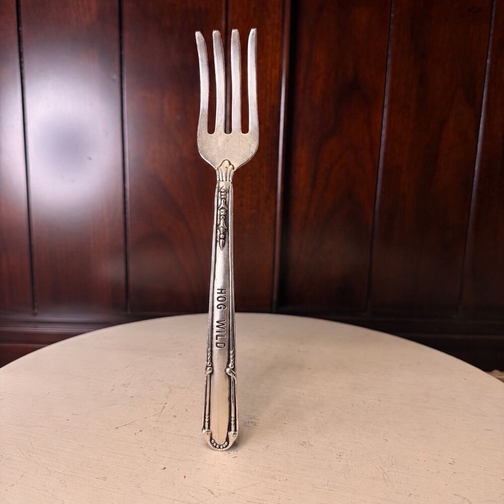 Vintage “HOG WILD” Novelty Serving Fork – Rustic BBQ Silverware Decor 8”